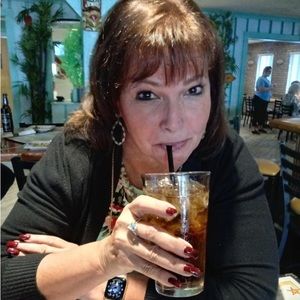 Meet your Posher, Vicki